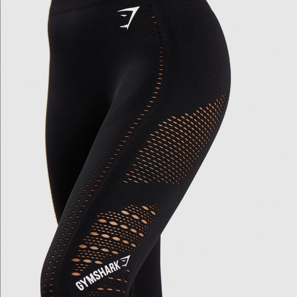 NWT Gymshark Flawless leggings